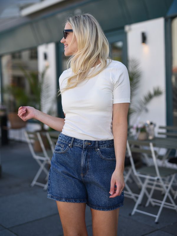 Aveny Shorts