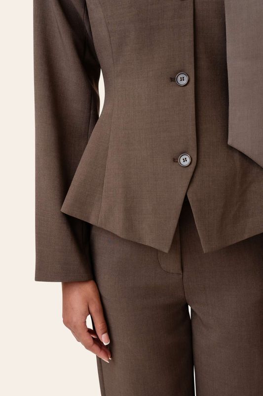 Yara Blazer