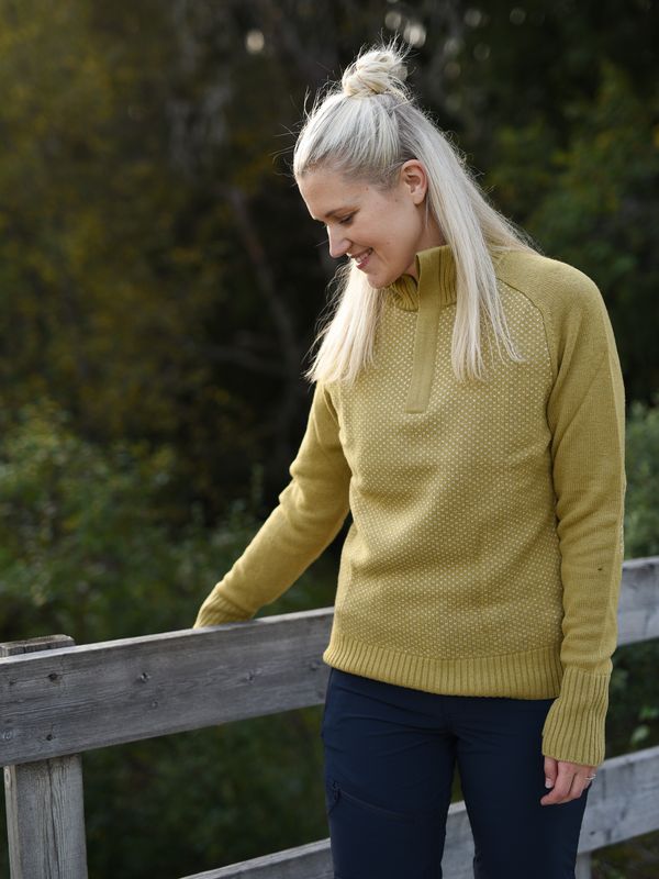 Robin Low Half-Zip