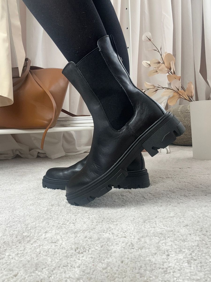 Cleo Chelsea Leather