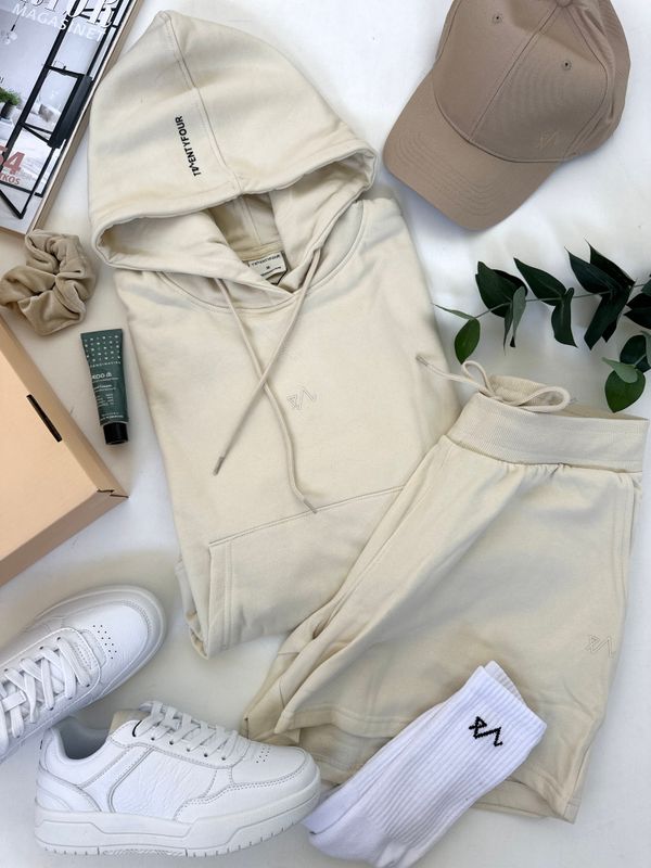 & Hoodie D